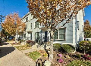 Building Photo - 72 Merrell Ave