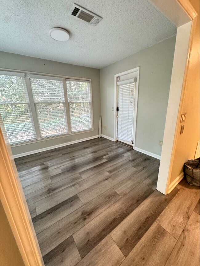 Foto del edificio - 601 Abingdon Way