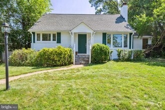 Building Photo - 9311 Adelaide Dr