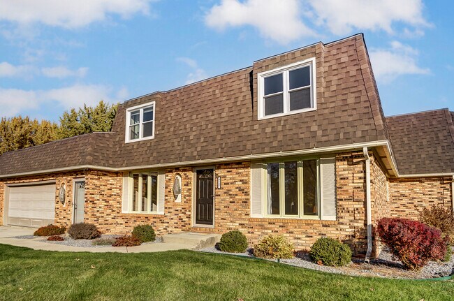 Building Photo - 4127 Turf Ln