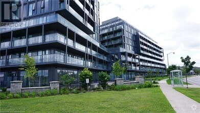 Building Photo - 3200 Dakota Cmn