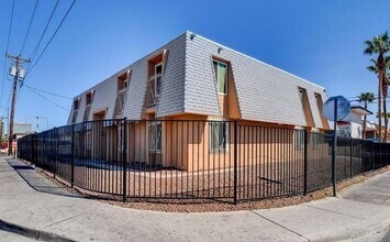 Building Photo - 3520 Cambridge St