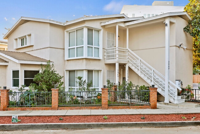 Foto del edificio - 2463 Federal Ave