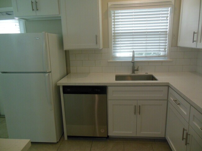 Building Photo - 3518 Brayton Ave
