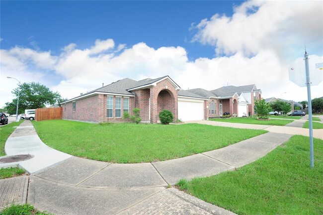 Building Photo - 7103 Bryton Park Dr