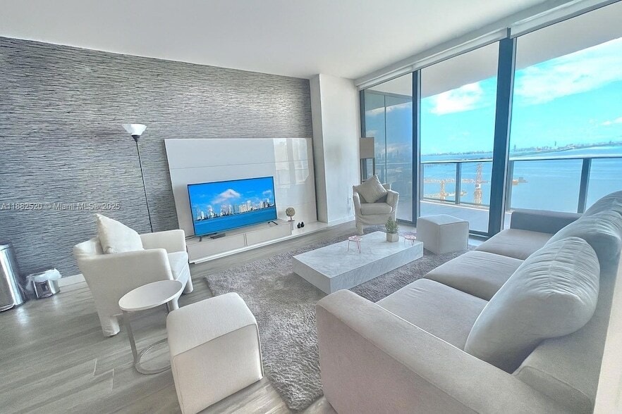 Photo - 460 NE 28th Street Unit 2306