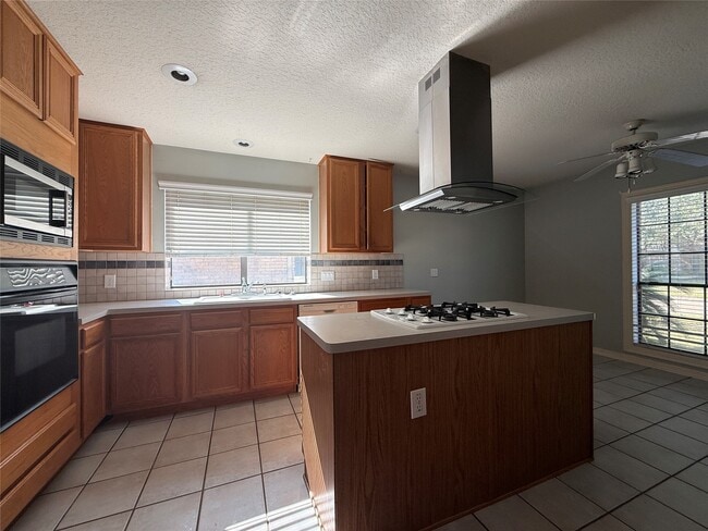 Foto del edificio - 523 Earls Ct Dr