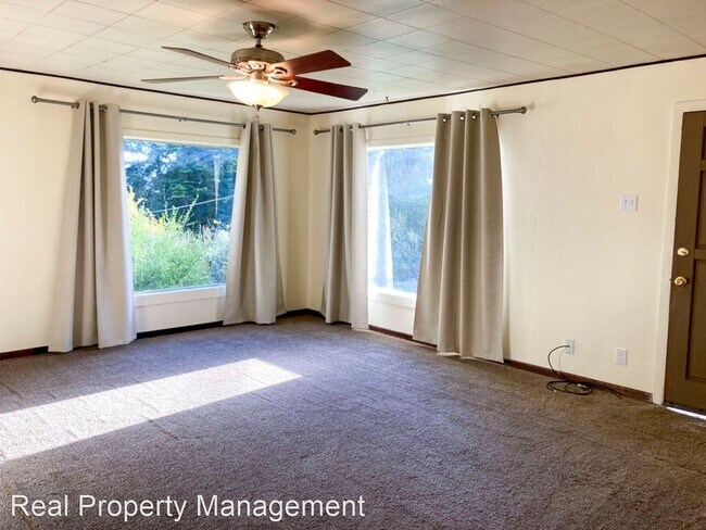Building Photo - 2 br, 1 bath House - 65 Page Way #A