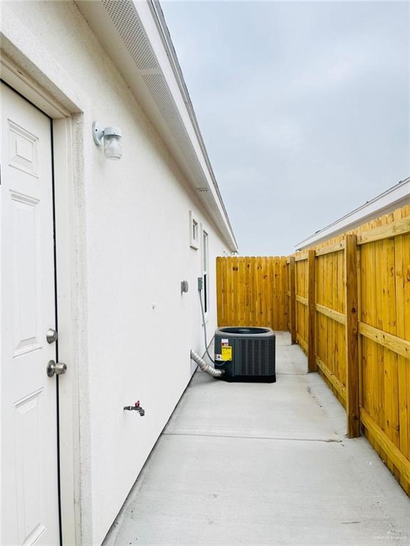 Foto del edificio - 11 Wolf Crk Ave