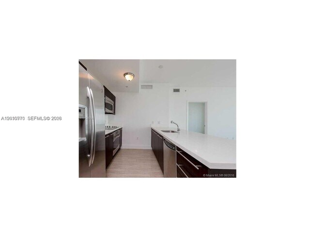 Foto del edificio - 90 SW 3rd St