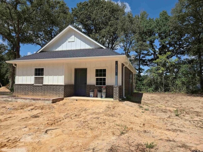 Building Photo - 8129 Cr 485