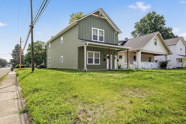 Foto del edificio - 3955 Rookwood Ave