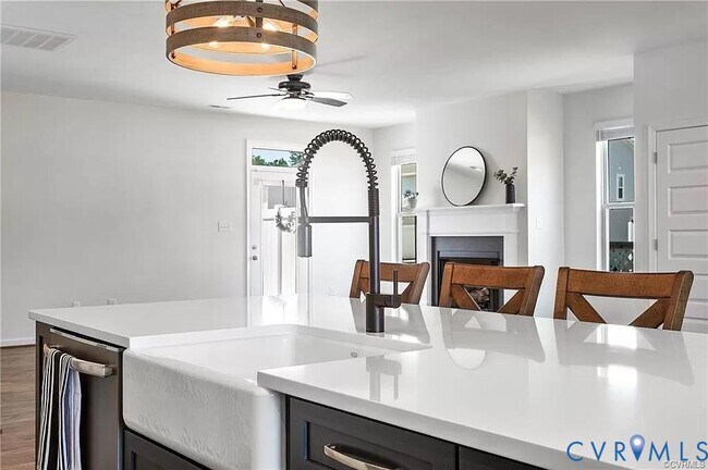 Foto del edificio - 10801 Porter Park Ln