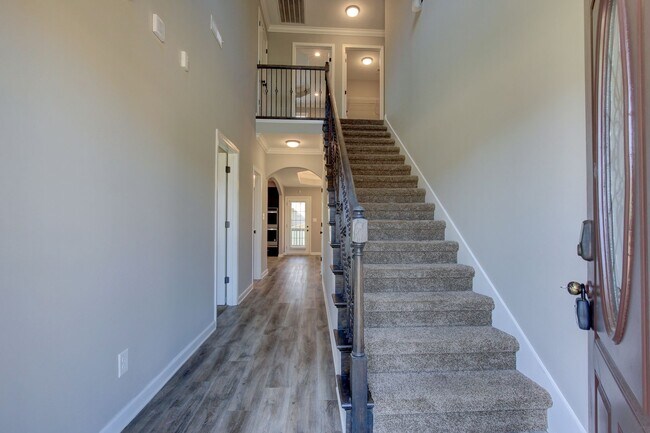 Foto del edificio - Big and Beautiful Smart Home