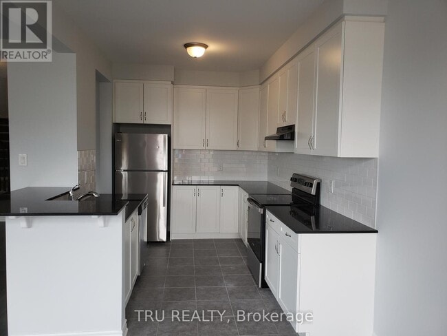 Building Photo - 151 Pictou Cres