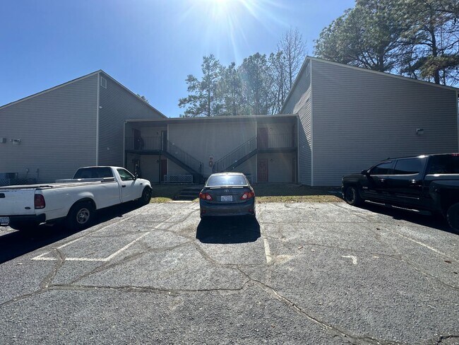 Foto del edificio - 6376 Applecross Ave