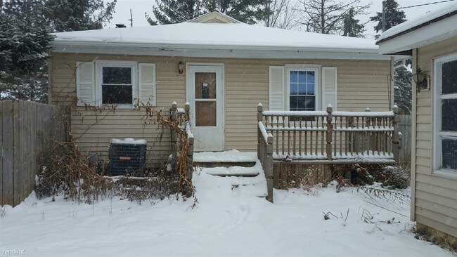 Building Photo - 2616 N Williamston Rd