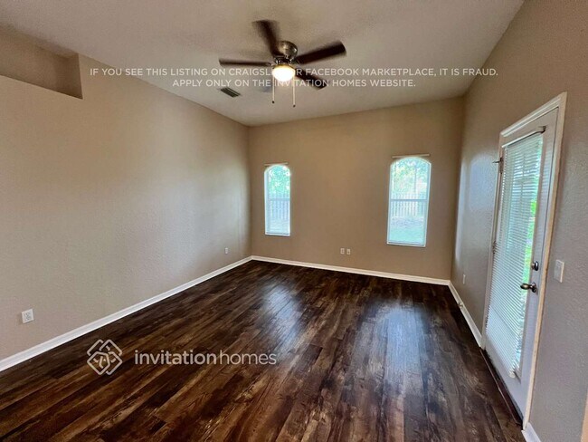Foto del edificio - 2474 SE Wood Ave