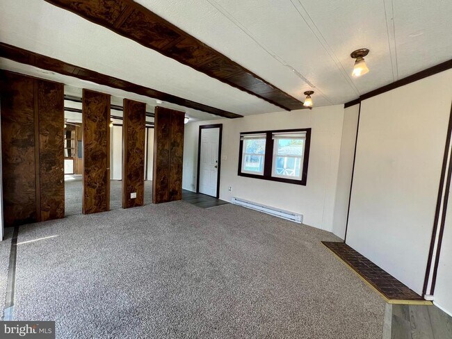 Building Photo - 38 Brill Dr