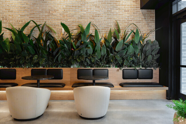 Lobby Seating Area - Society Atlanta