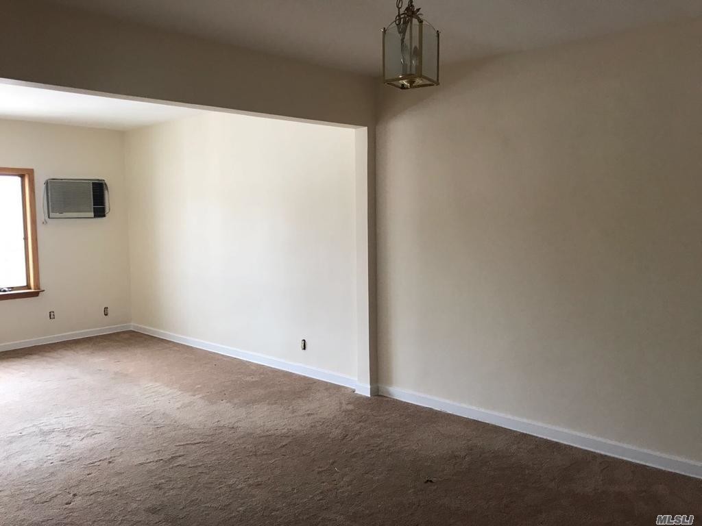 Building Photo - 169-35 26th Ave