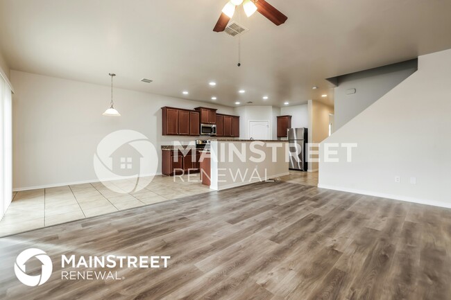 Building Photo - 8285 W Kittiwake Ln