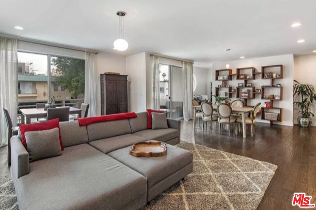 Foto principal - 817 N Alfred St
