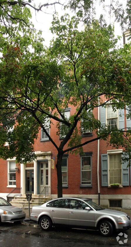 Building Photo - 1128 Spruce St
