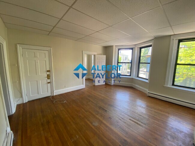 Building Photo - 179.5 Harvard St