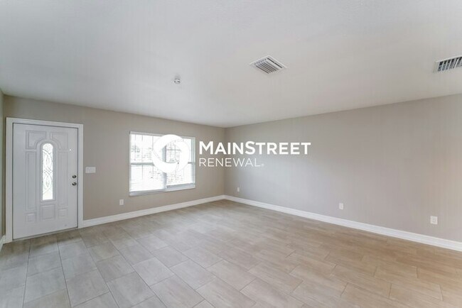 Foto del edificio - 3 Bedroom Pet-Friendly Home in NORTH PORT, FL with Main Street Renewal
