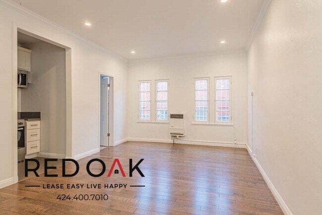 Foto del edificio - ~2 Weeks FREE~ Studio with Vintage Charm ~...