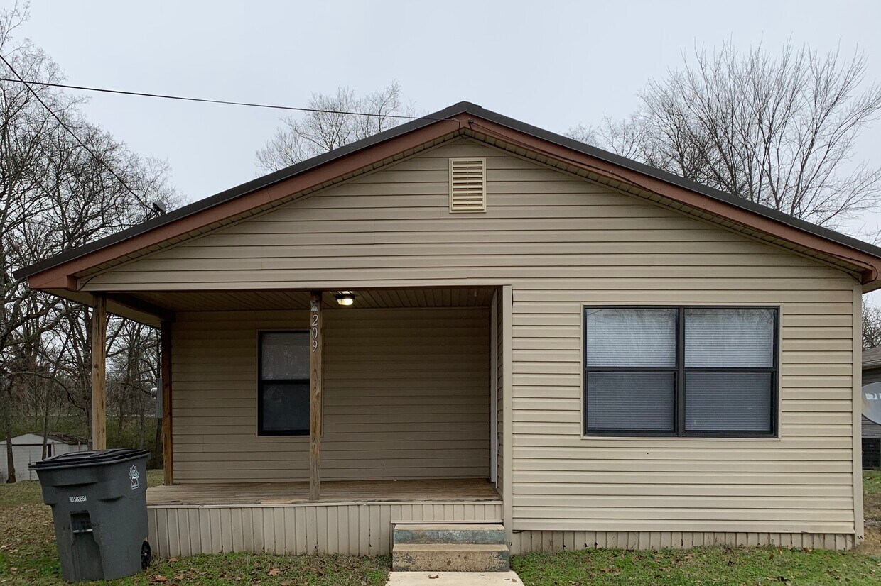 209 Boaz St, Hot Springs, AR 71901 House Rental in Hot Springs, AR