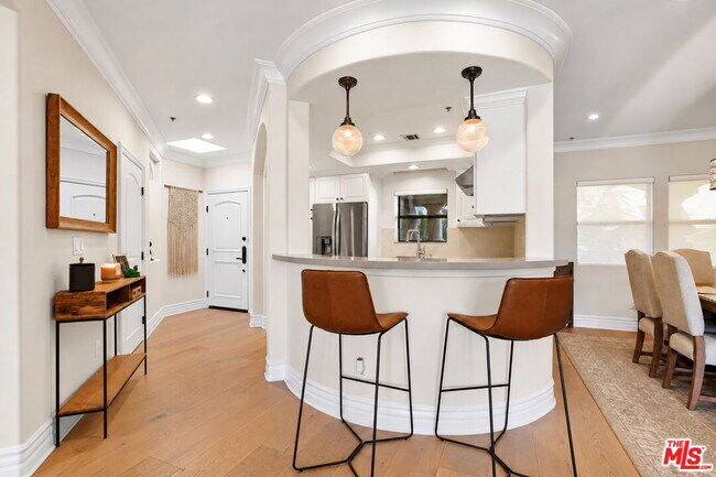 Foto del edificio - 10618 Woodbridge St