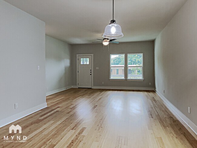 Foto del edificio - 423 Channing Ave