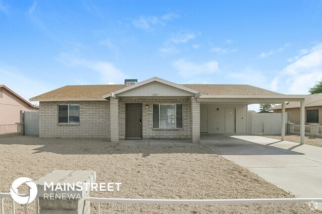 Building Photo - 7227 W Turquoise Ave