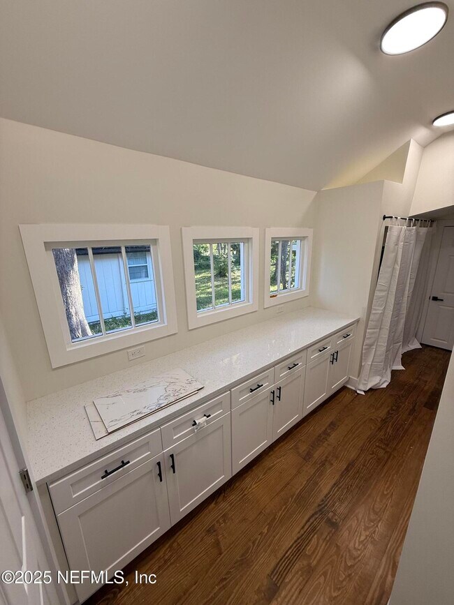 Foto del edificio - 3816 Boone Park Ave