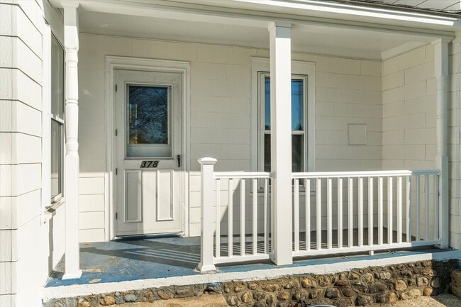 Building Photo - 378 S Mammoth Rd