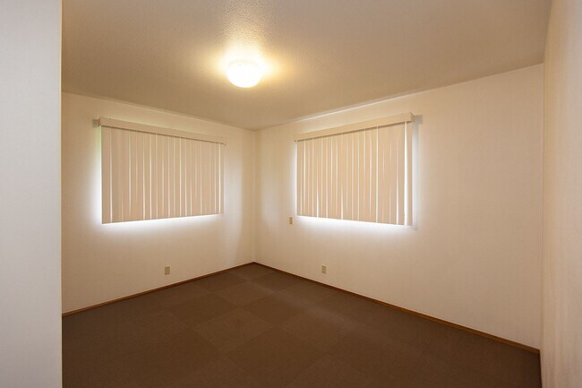 Foto del edificio - LOVELY 3BD 2.5BA HOME in KURTISTOWN