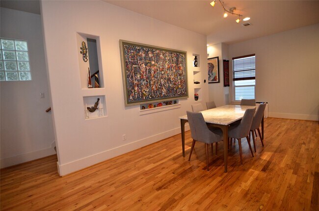 Foto del edificio - 5427 Kansas St