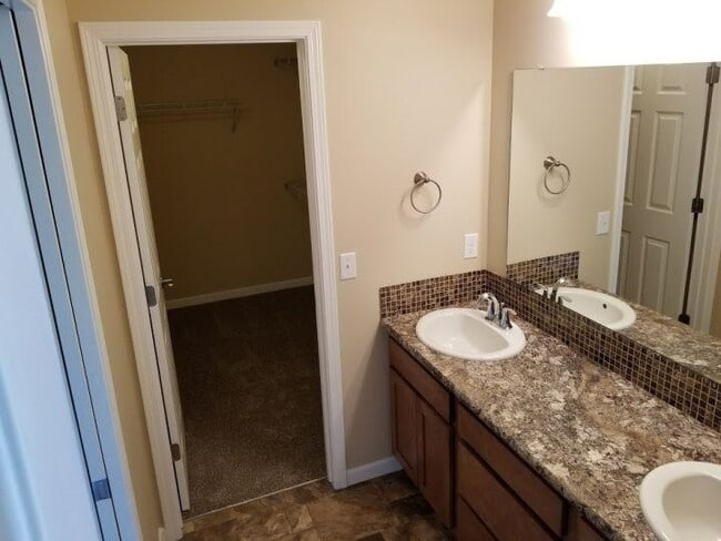 Building Photo - 3 bedroom in Billings MT 59106