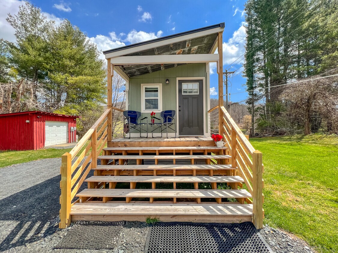 Photo - 218 Bob McNeill Rd (West Jefferson, NC)