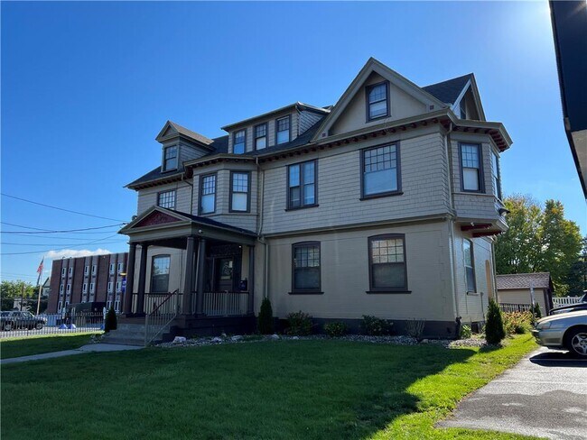 Foto del edificio - 728 Delaware Ave