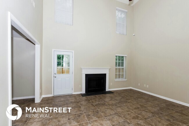 Foto del edificio - 7929 Bristle Ln