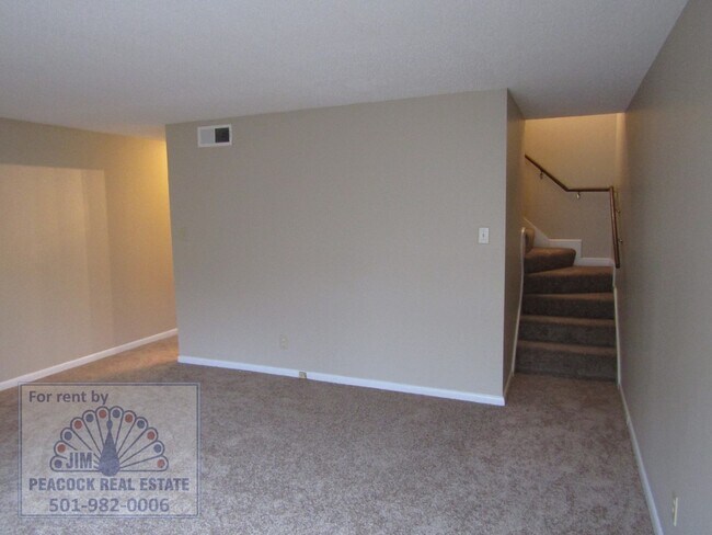 Foto del edificio - 15 Laramie Cove