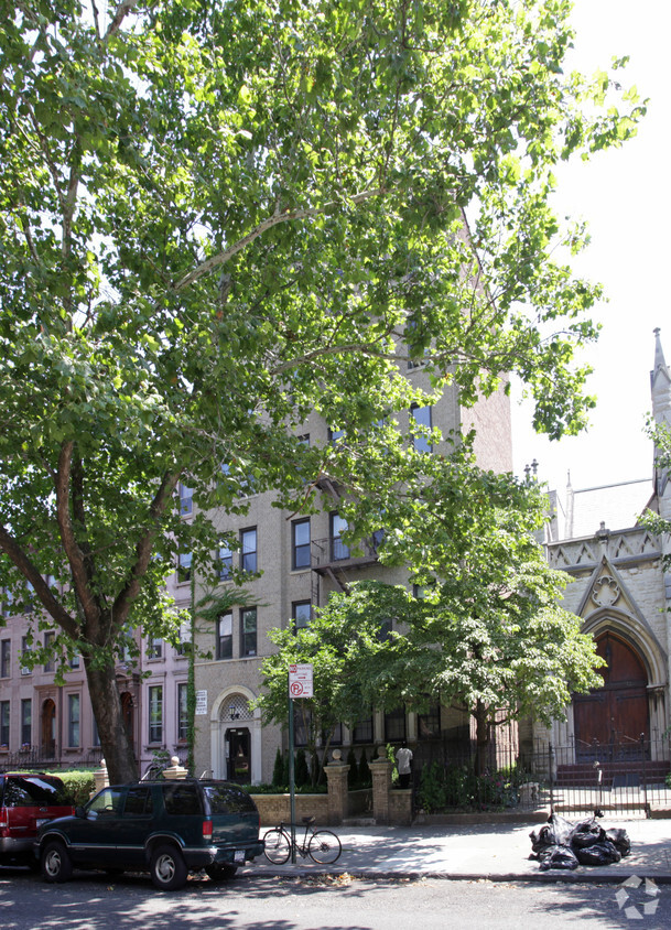 Foto del edificio - 253 Washington Ave