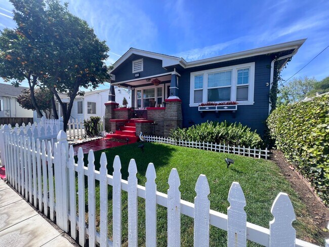 Foto del edificio - $1,000 MOVE IN SPECIAL!!! Fully Updated Home in San Leandro Available for Rent!!