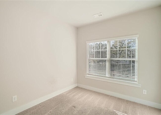 Building Photo - 3790 Oxford Cir