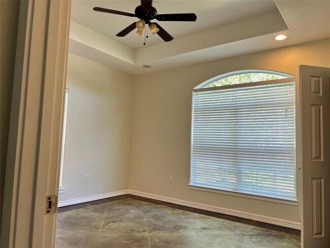 Foto del edificio - 13354 Knollcrest St