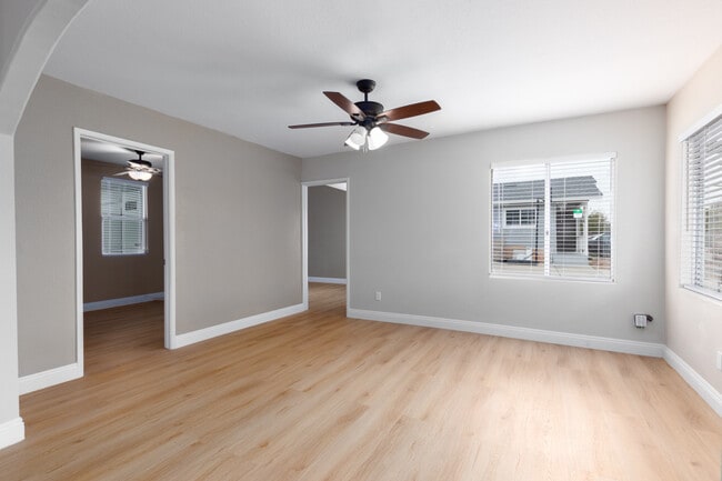 Building Photo - 7610 Lansing Dr