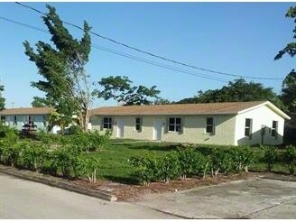 Primary Photo - 4607-4611 Coconut Rd
